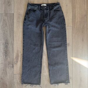 SOLD Abercrombie Low Rise Baggy Jeans 27 / 4s